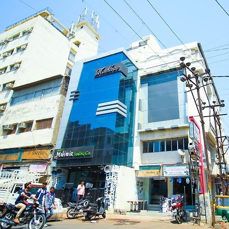 Hotel Upasana Rajkot Eksteriør billede