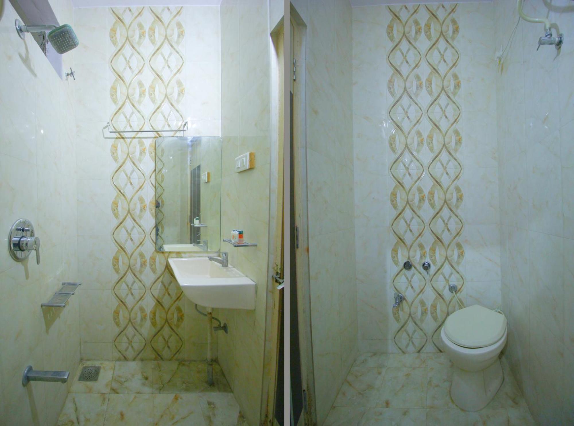 Hotel Upasana Rajkot Eksteriør billede