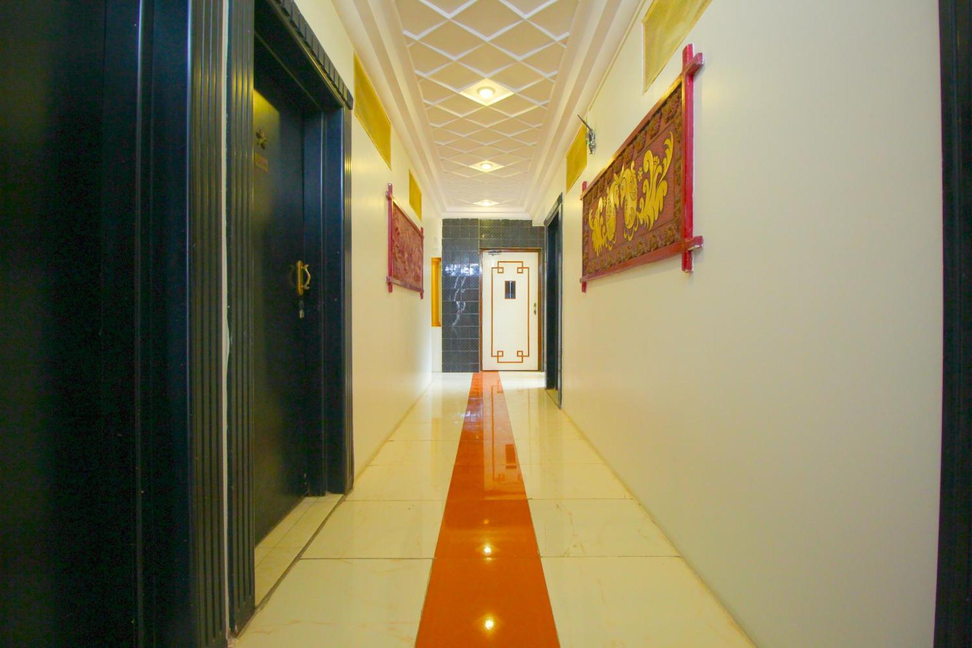 Hotel Upasana Rajkot Eksteriør billede